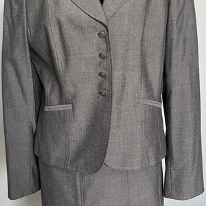 2 Piece Tahari Arthur S. Levine Women’s Blazer & Skirt Elegant Women’s Size 12